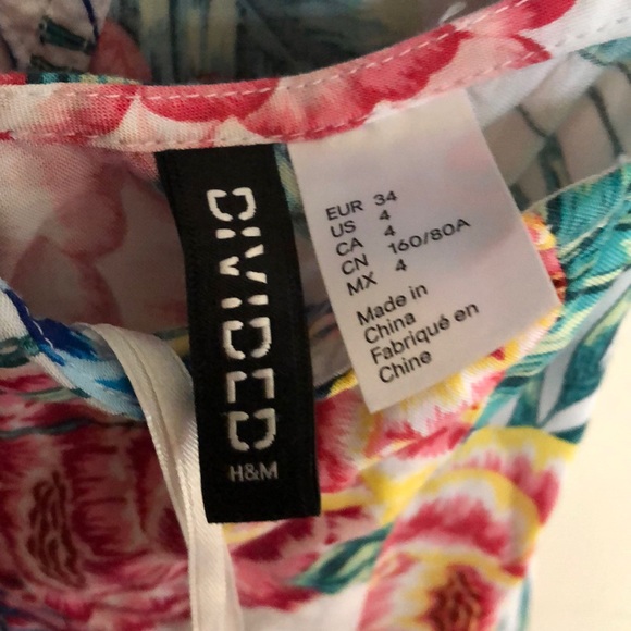 H&M summer dress size 4 - Picture 3 of 3